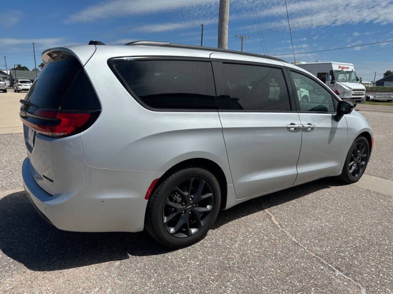 2024 Chrysler Pacifica Limited