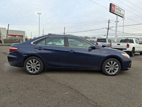 2016 Toyota Camry Hybrid XLE