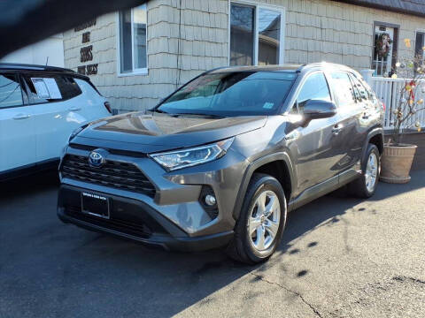 2021 Toyota RAV4 Hybrid XLE