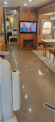 2010 Newmar Ventana 3933