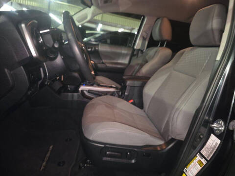 2022 Toyota Tacoma SR5 V6