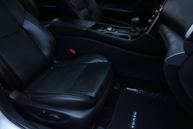 2017 Nissan Maxima