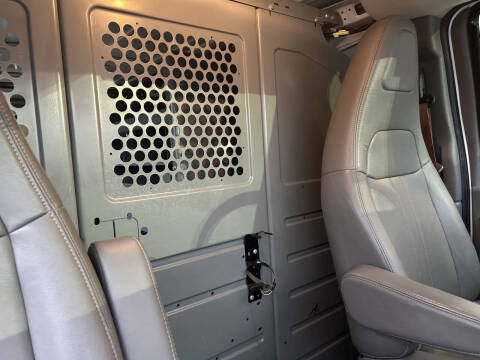 2017 Chevrolet Express 2500