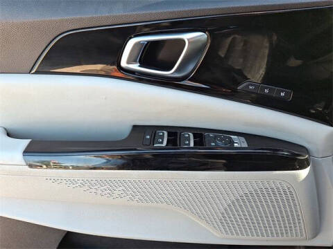 2024 Kia Carnival SX