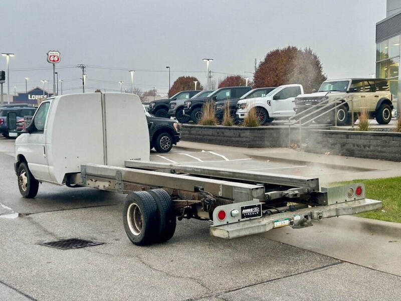 2011 Ford E-Series E-450 SD