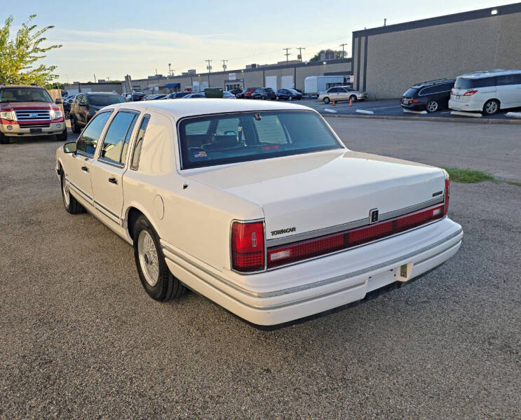1994 Lincoln Town Car Executive