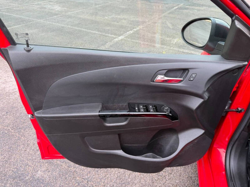 2015 Chevrolet Sonic RS Auto