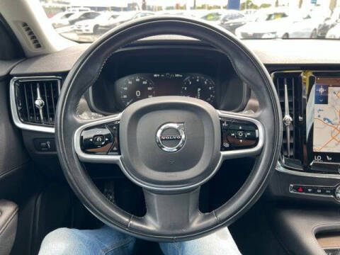 2020 Volvo V90 Cross Country T6