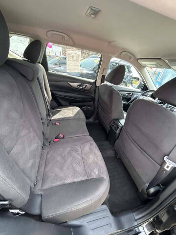 2016 Nissan Rogue SV