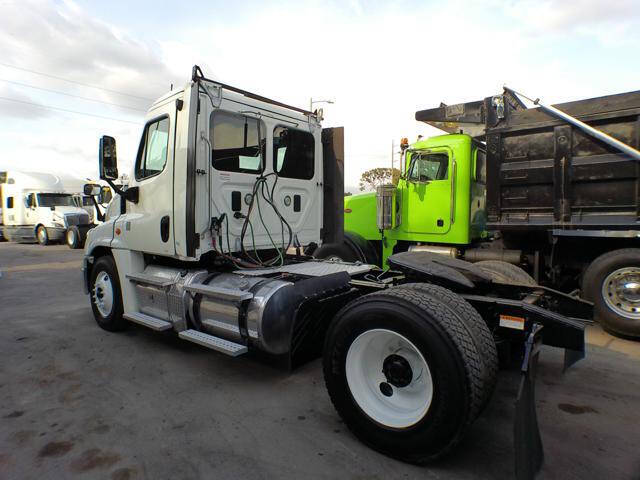 2016 Freightliner Cascadia