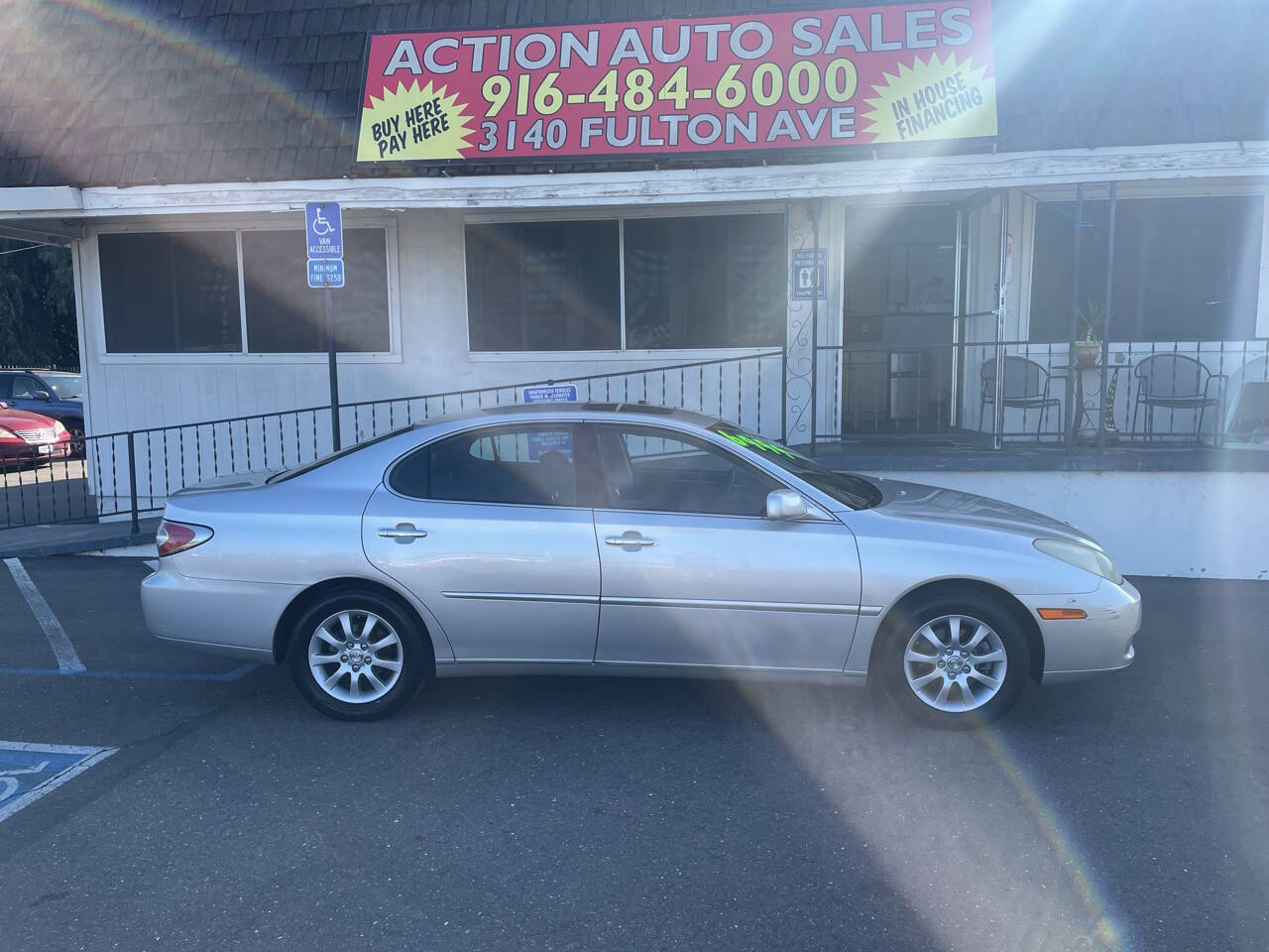 Silver 2004 Lexus ES 330 Base 4dr Sedan 1