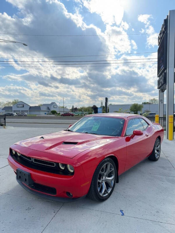 2015 Dodge Challenger SXT Plus