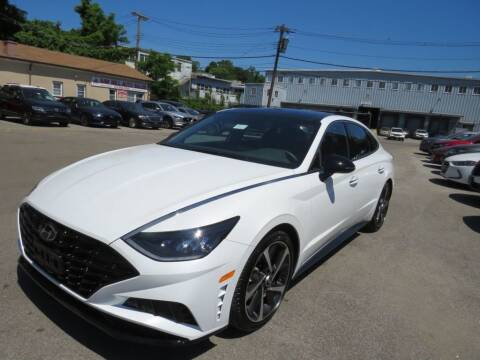 2022 Hyundai Sonata for sale at Saw Mill Auto in Yonkers NY