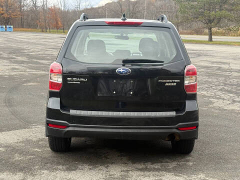 2016 Subaru Forester 2.5i