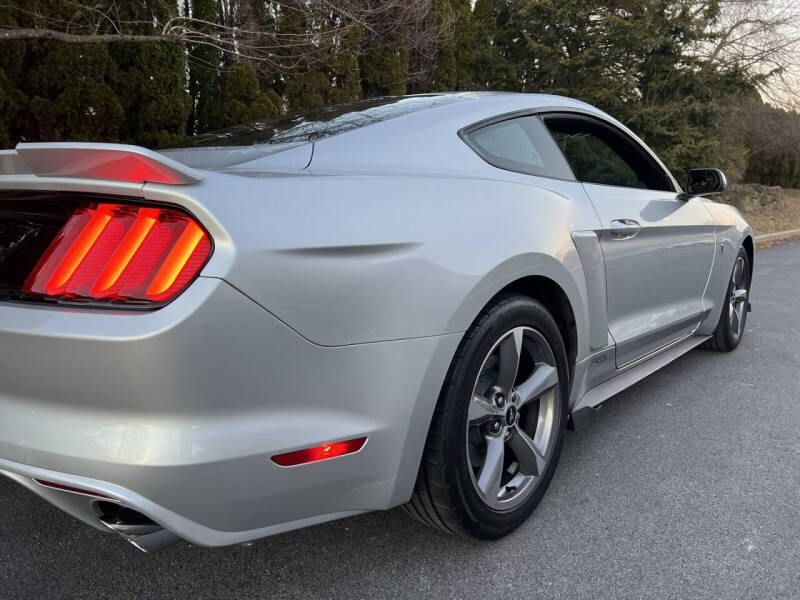 2015 Ford Mustang V6