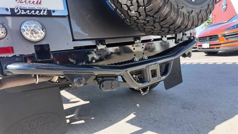 1983 Land Rover Defender