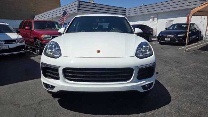 2017 Porsche Cayenne Platinum Edition