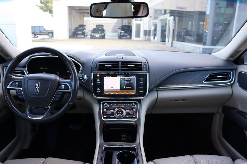 2018 Lincoln Continental Select