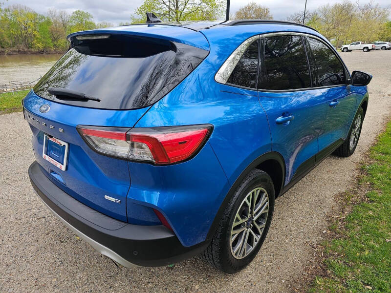 2020 Ford Escape SEL