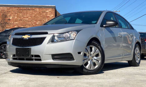 2013 Chevrolet Cruze for sale at National Auto Mall Corp in Thomasville NC