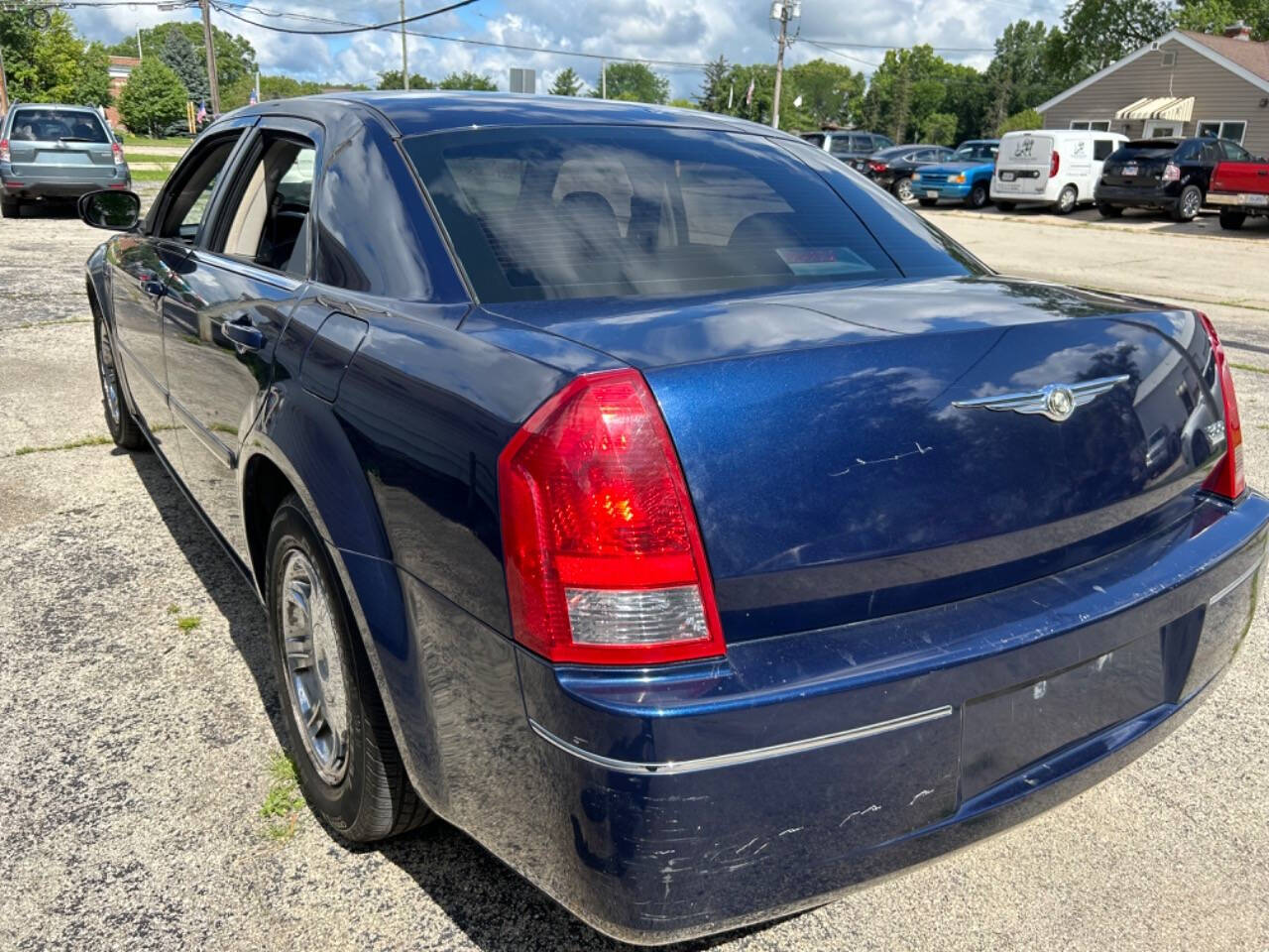 2005 Chrysler 300 for sale at Quality Cars Machesney Park in Machesney Park, IL