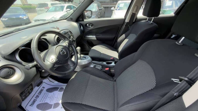 2016 Nissan JUKE S