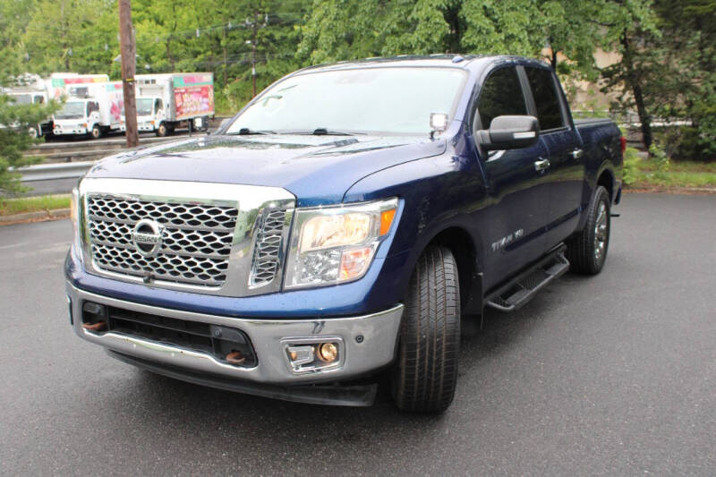 2018 Nissan Titan SV