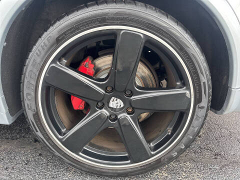 2016 Porsche Cayenne GTS