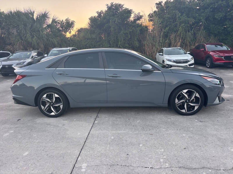 2021 Hyundai Elantra