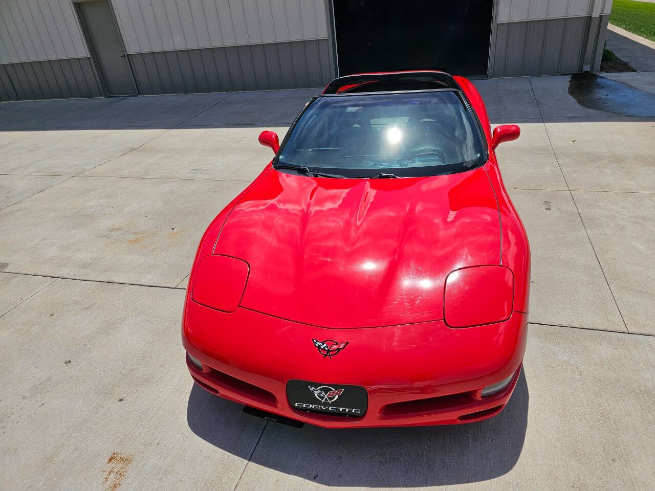 2001 Chevrolet Corvette 230