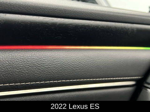 2022 Lexus ES 300h
