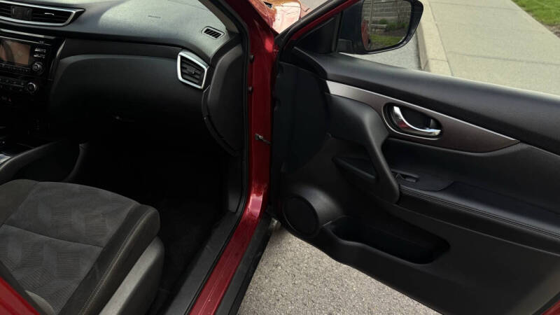 2016 Nissan Rogue S