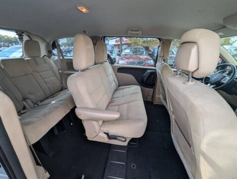 2015 Dodge Grand Caravan SE