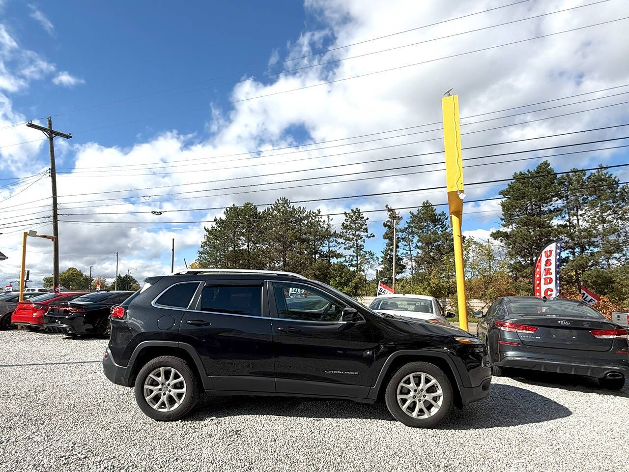 2016 Jeep Cherokee for sale at Statewide Auto LLC in Akron, OH