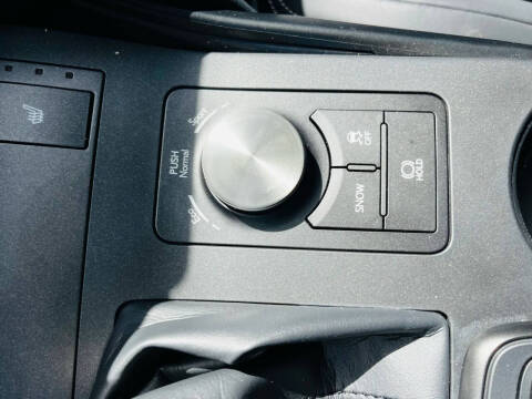 2024 Lexus IS 350 F SPORT Design