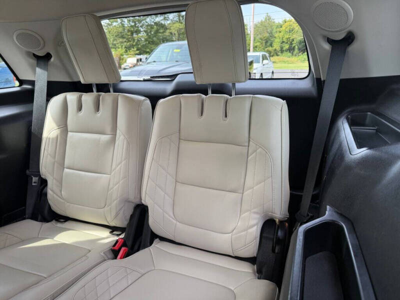 2017 Ford Explorer Platinum