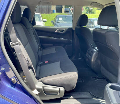 2018 Nissan Pathfinder S