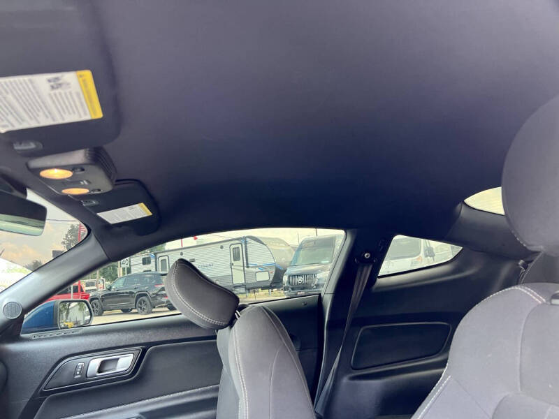 2022 Ford Mustang EcoBoost