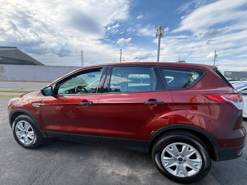 2014 Ford Escape S