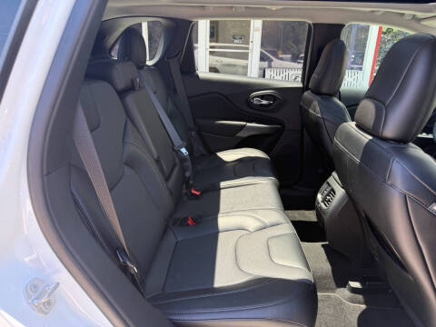 2022 Jeep Cherokee Latitude Lux
