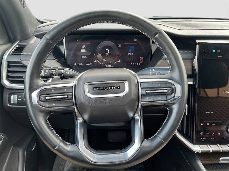 2024 GMC Acadia Denali