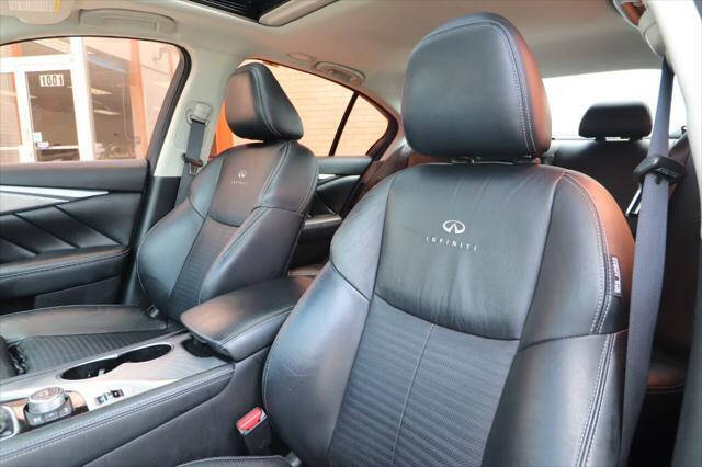 2014 Infiniti Q50 Sedan - $16,297