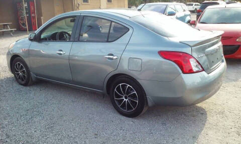 2014 Nissan Versa 1.6 SV