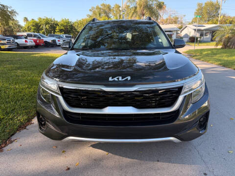 2023 Kia Seltos for sale at Sunshine Auto Sales in Oakland Park FL