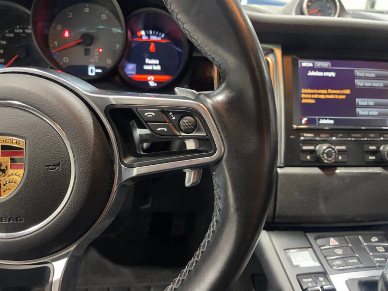 2016 Porsche Macan S