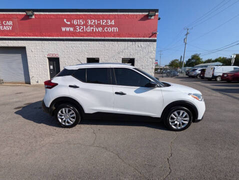 2018 Nissan Kicks S