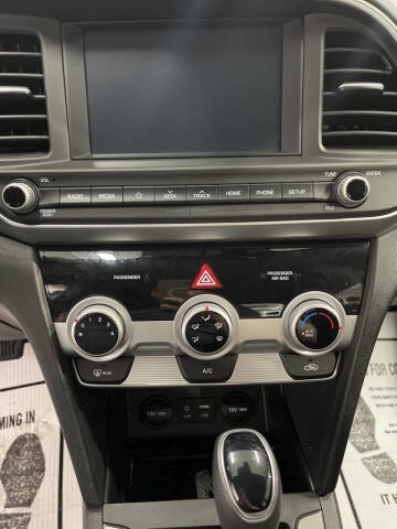 2019 Hyundai Elantra