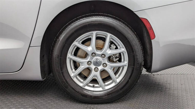 2020 Chrysler Voyager LXi