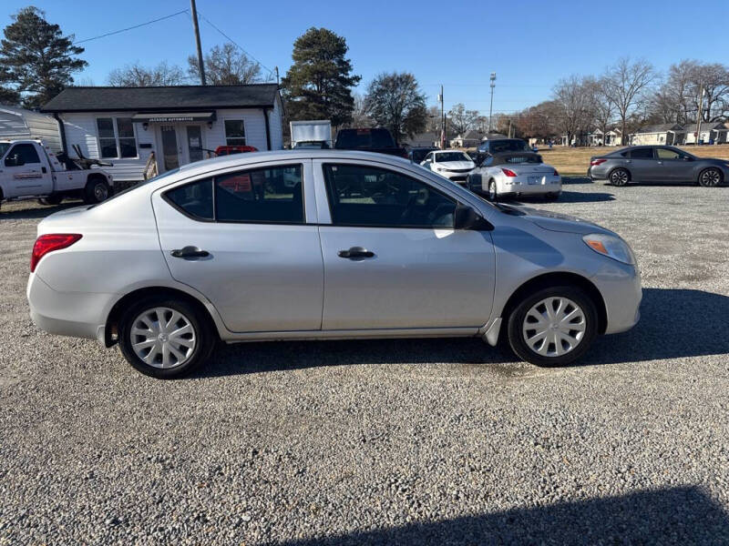 2014 Nissan Versa