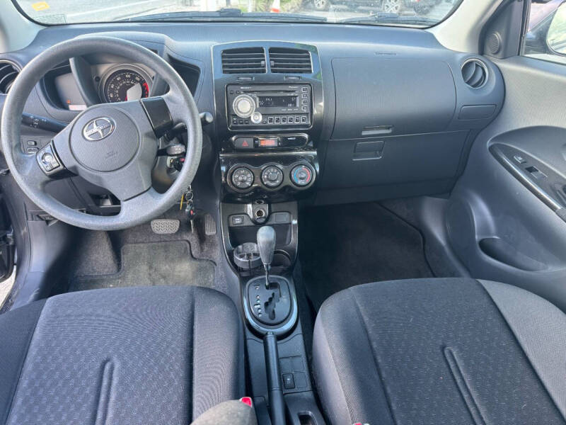 2010 Scion xD